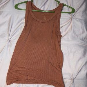 Reddish brown American Eagle tank